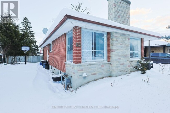 65 Irving Pl in London, ON - Building Photo - Building Photo
