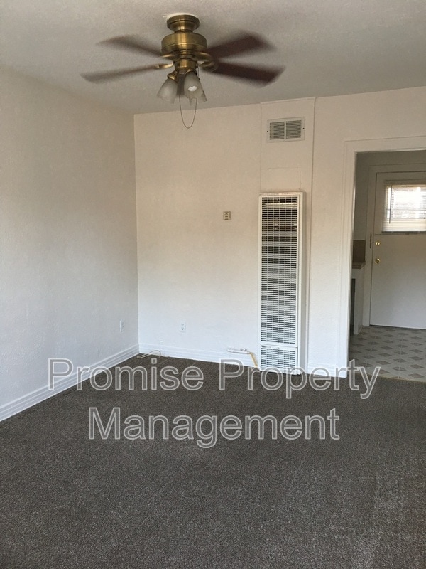 606 Surfrider Way in Oceanside, CA - Building Photo - Building Photo