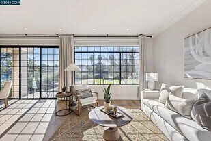 30 Eagle Lake Pl, Unit 12 in San Ramon, CA - Building Photo