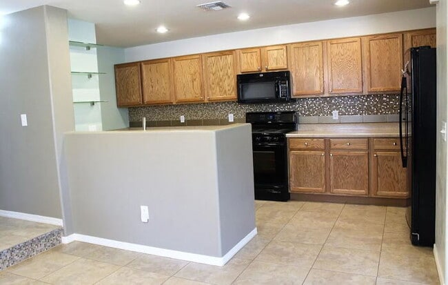 59 W Paseo Celestial in Sahuarita, AZ - Building Photo - Building Photo