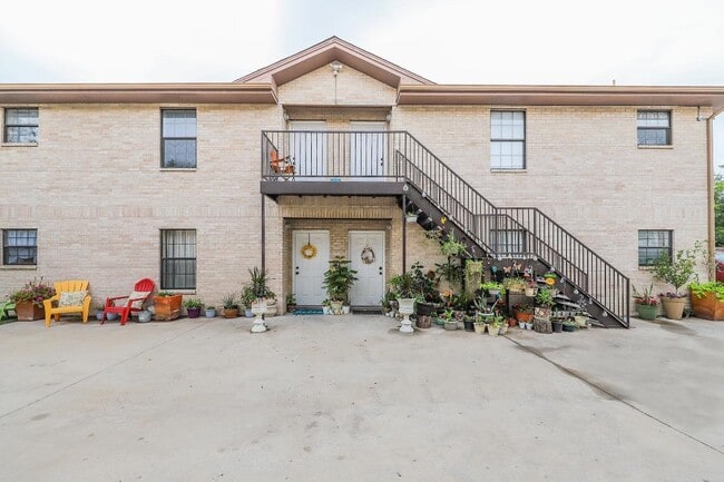2818 Garfield St in Laredo, TX - Building Photo - Building Photo