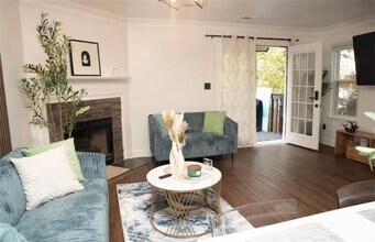 144 Willow Stream Ct in Roswell, GA - Building Photo - Building Photo