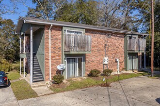 Pelican Park Apartments in Hammond, LA - Building Photo - Building Photo