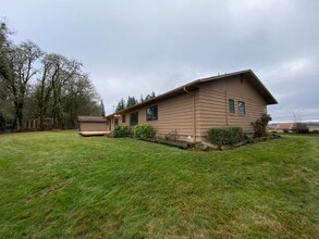 30911 Bellfountain Rd in Corvallis, OR - Building Photo - Building Photo