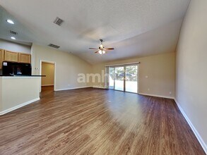 86106 Knotted Oak Way in Yulee, FL - Building Photo - Building Photo