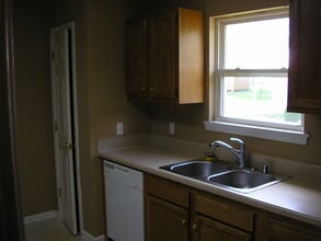 4490 Woodstone Dr in Bowling Green, KY - Building Photo - Building Photo