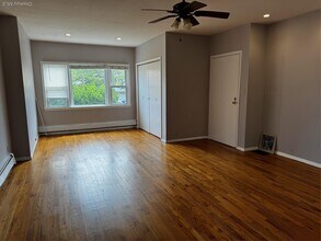 561 E Olive St in Long Beach, NY - Foto de edificio - Building Photo