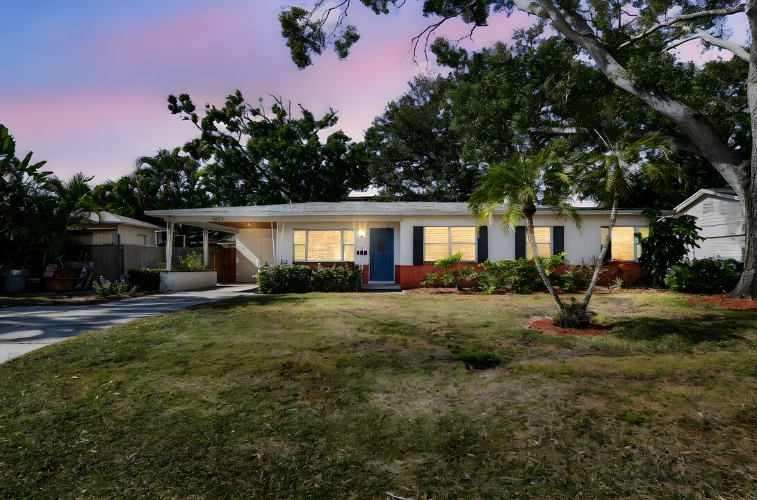 3623 S Lightner Dr in Tampa, FL - Building Photo