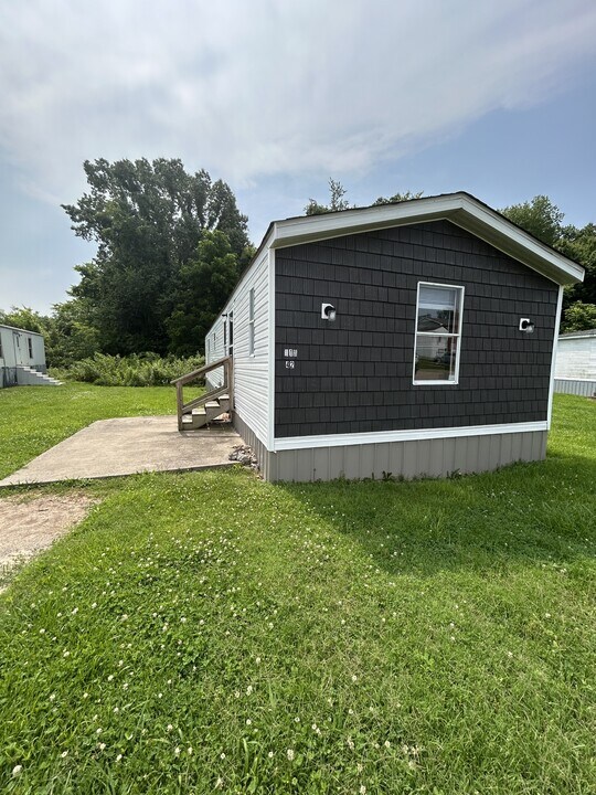 313 Belew St in Oak Grove, KY - Building Photo