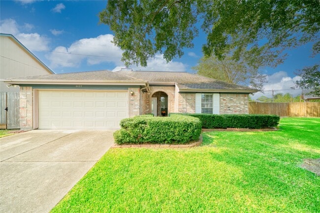 property at 4439 Morris Dr