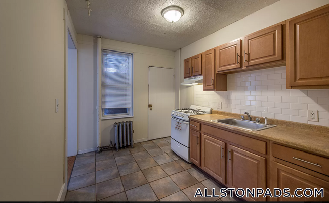 11 Barrows St in Boston, MA - Building Photo - Building Photo