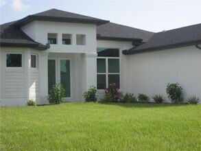 2447 SW Embers Terrace in Cape Coral, FL - Building Photo - Building Photo
