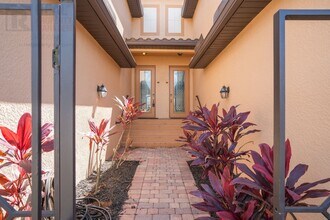 20100 Ragazza Cir in Venice, FL - Building Photo - Building Photo