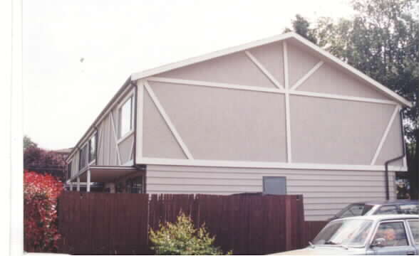 Edmonds Bowl in Edmonds, WA - Building Photo