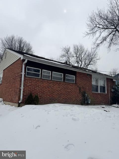 property at 633 New Jersey Ave NE