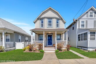320 Ocean Park Ave in Bradley Beach, NJ - Building Photo - Building Photo
