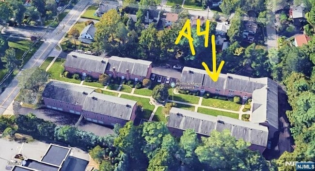 522 Maple Ave in Ridgewood, NJ - Building Photo - Building Photo