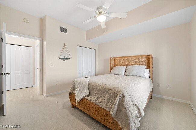 14817 Laguna Dr in Ft. Myers, FL - Building Photo - Building Photo