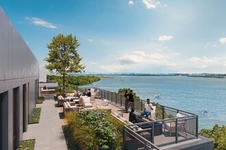 Current in Alexandria, VA - Foto de edificio - Building Photo