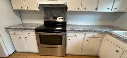 750 N Main St in Mt Angel, OR - Building Photo - Building Photo