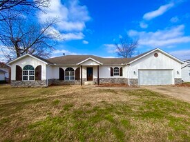 325 Turf Ln in Carl Junction, MO - Building Photo
