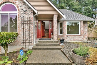 33020 11th Ave SW in Federal Way, WA - Building Photo - Building Photo