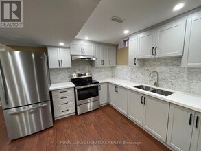 5 Mountain Ridge Rd in Brampton, ON - Building Photo - Building Photo