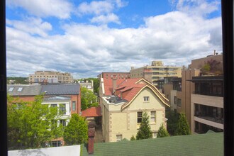 2123 California St NW, Unit E6 in Washington, DC - Building Photo - Building Photo
