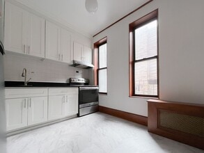 METROPOLITAN AVENUE in Brooklyn, NY - Building Photo - Building Photo