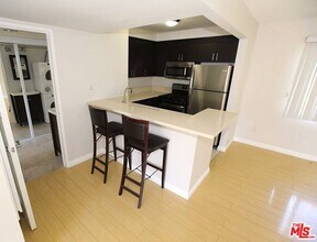 4405 Matilija Ave in Los Angeles, CA - Building Photo - Building Photo