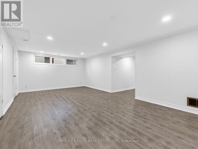 property at 16 Terrydale Dr