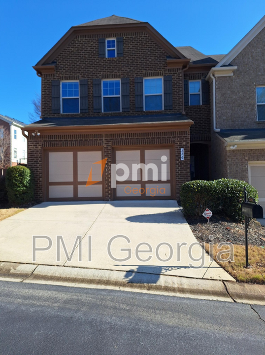 226 Ashley Ln in Smyrna, GA - Building Photo