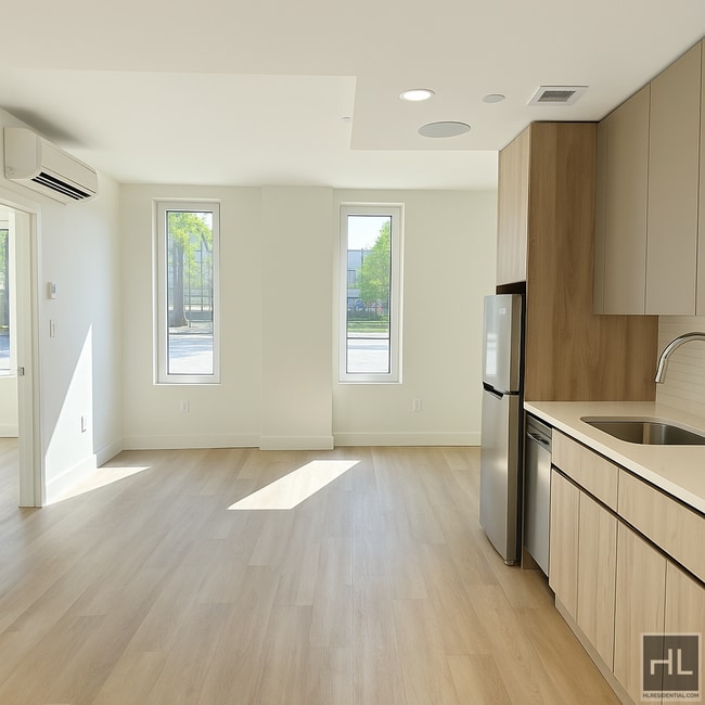 BRUCKNER BOULEVARD in Bronx, NY - Building Photo - Building Photo