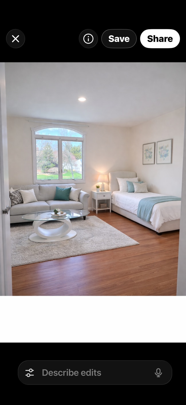 57 Mockingbird Ln, Unit 2 in Levittown, NY - Foto de edificio - Building Photo