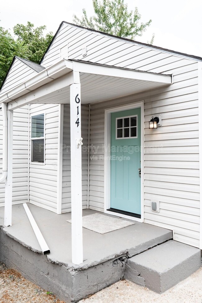 614 Hillview Rd in Knoxville, TN - Building Photo - Building Photo