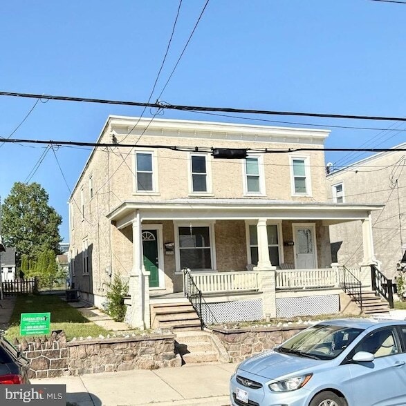 property at 1235 Maple St