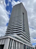 15 Holmes Ave in Toronto, ON - Building Photo