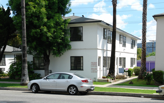 928 W Glenoaks Blvd in Glendale, CA - Foto de edificio - Building Photo