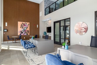 The Upton in Atlanta, GA - Foto de edificio - Interior Photo