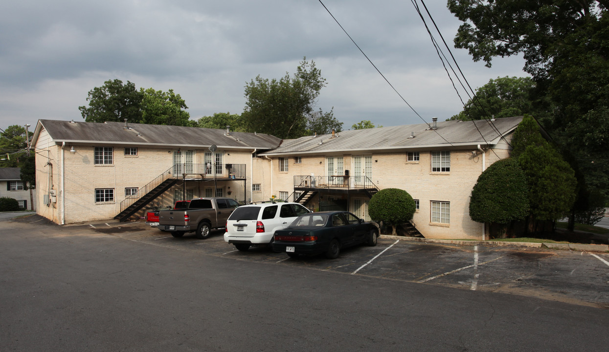 Huntington Terrace in Chamblee, GA - Building Photo