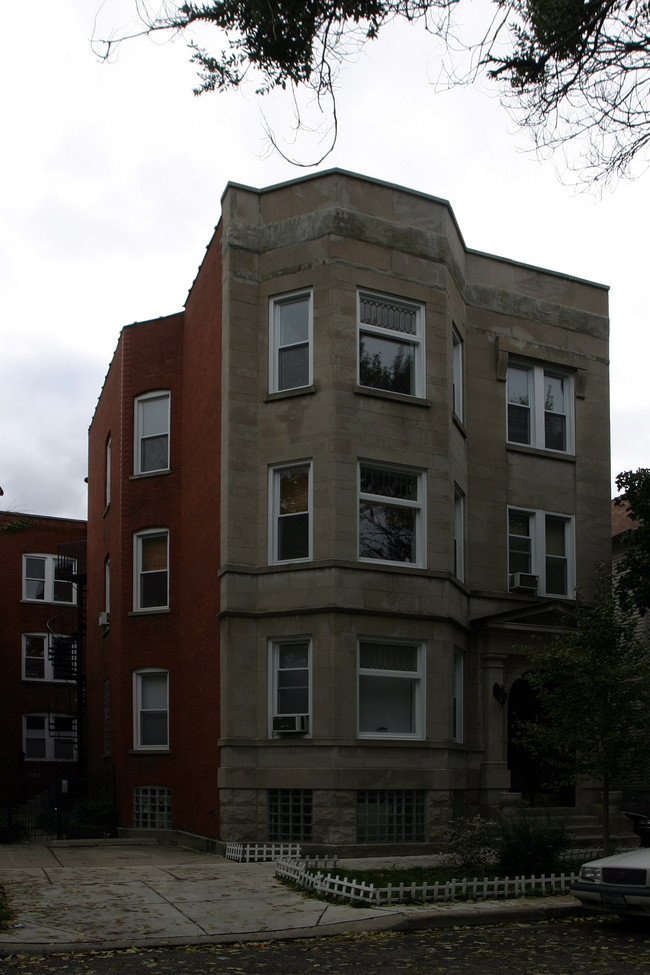 727 W Aldine Ave in Chicago, IL - Building Photo - Building Photo