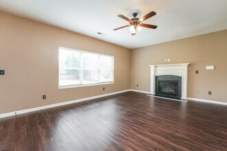 981 Rock Elm Dr in Auburn, GA - Building Photo - Building Photo