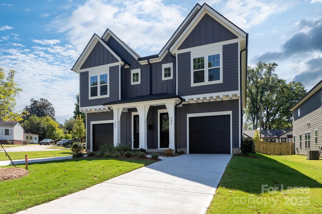 501 Bowman Rd in Charlotte, NC - Foto de edificio
