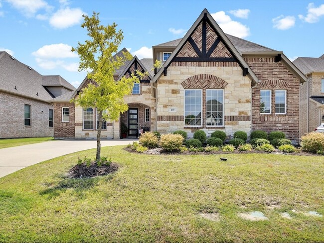 property at 439 Montrose Dr