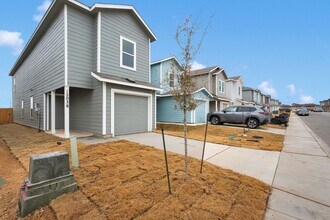 12038 La Cuchilla Ln in San Antonio, TX - Building Photo - Building Photo