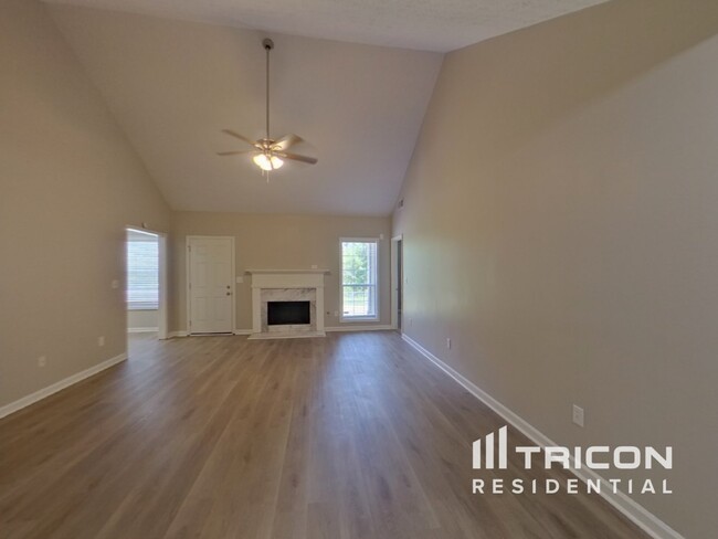 2252 Red Rose Ln in Loganville, GA - Building Photo - Building Photo
