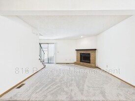 3517-3523 NE Independence Ave in Lee's Summit, MO - Building Photo