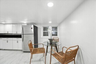 283 Griffith St in Jersey City, NJ - Building Photo - Building Photo