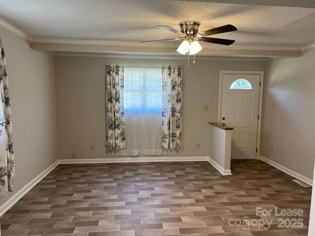 120 Amber Ln in Statesville, NC - Building Photo - Building Photo