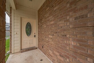 190 Davis St in Humble, TX - Building Photo - Building Photo